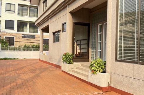 3 Bedroom Apartment for rent in Sam Sen Nai, Bangkok near BTS Ari