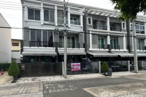 3 Bedroom Townhouse for sale in Baan Klang Muang Ratchada-Wongsawang, Suan Yai, Nonthaburi near MRT Wong Sawang