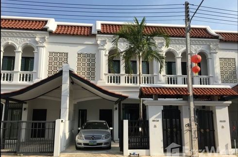 3 Bedroom Townhouse for rent in Sino Village, Ratsada, Phuket