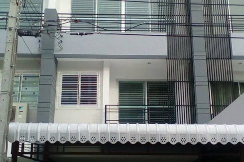 3 Bedroom Townhouse for rent in Nong Khang Phlu, Bangkok