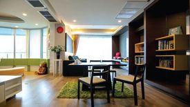 1 Bedroom Condo for sale in Sky Walk Condominium, Phra Khanong Nuea, Bangkok near BTS Phra Khanong