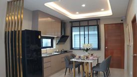 3 Bedroom Townhouse for sale in Lat Phrao, Bangkok