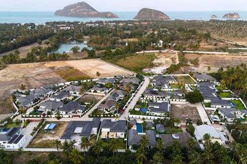 4 Bedroom House for sale in White Beach Villas, Sam Roi Yot, Prachuap Khiri Khan