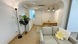 2 Bedroom Condo for sale in Century Park, Chom Phon, Bangkok near MRT Phahon Yothin