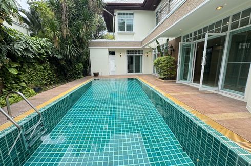 4 Bedroom Villa for rent in Chong Nonsi, Bangkok