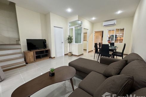 4 Bedroom Townhouse for rent in Golden Town Chiangmai - Kad Ruamchok, Fa Ham, Chiang Mai