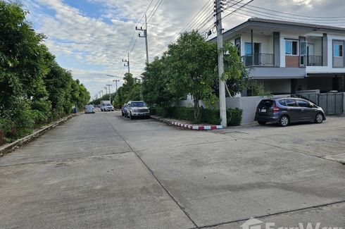 3 Bedroom Townhouse for sale in Khlong Phra Udom, Pathum Thani