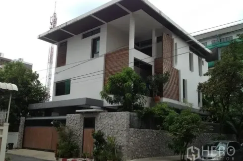 For rent or sale Home Office 500 sqm in Thung Wat Don, Sathon, Bangkok