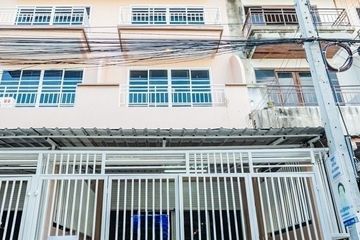 3 Bedroom Townhouse for sale in Khlong Chan, Bangkok near MRT Hua Mak