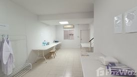 3 Bedroom Townhouse for sale in Baan Pruksa 70, Lam Pla Thio, Bangkok