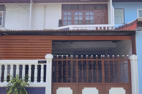 3 Bedroom Townhouse for rent in Phairot Village, Bang Na, Bangkok near MRT Si Iam