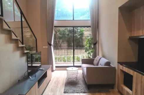 1 Bedroom Condo for sale in Blossom Condo @ Sathorn-Charoenrat, Yan Nawa, Bangkok near BTS Surasak