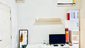 1 Bedroom Condo for sale in Sam Sen Nok, Bangkok