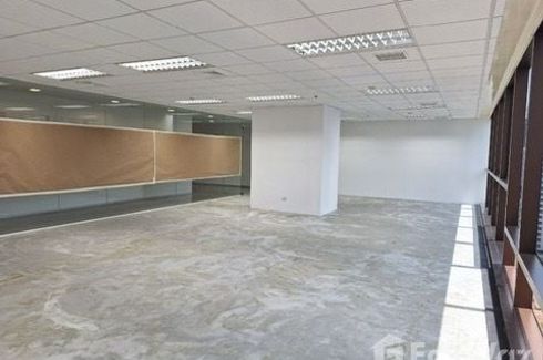 Office for rent in THANAPOOM TOWER, Makkasan, Bangkok near Airport Rail Link Makkasan