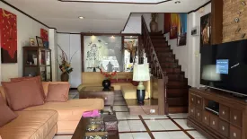 3 Bedroom Townhouse for sale in Nong Prue, Chonburi