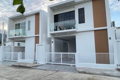 2 Bedroom Townhouse for sale in Baan Nimman, Suthep, Chiang Mai