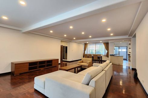 3 Bedroom Condo for rent in Khlong Toei Nuea, Bangkok near BTS Asoke