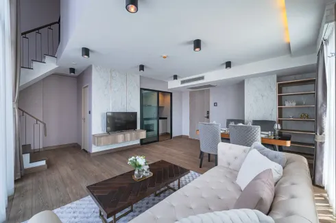 3 Bedroom Condo for sale in Bang Chak, Bangkok near BTS Bang Chak