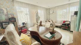 3 Bedroom Townhouse for rent in Chong Nonsi, Bangkok