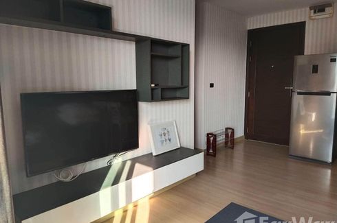 1 Bedroom Condo for rent in Thru Thonglor, Bang Kapi, Bangkok near MRT Phetchaburi