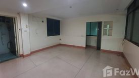 Office for rent in Bang Khlo, Bangkok