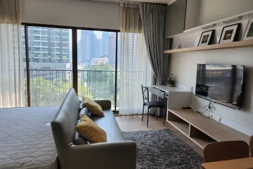 Condo for rent in Noble Refine, Khlong Tan, Bangkok near BTS Phrom Phong