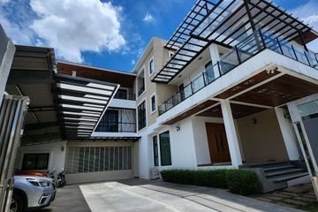 9 Bedroom House for sale in Bang Chak, Bangkok near BTS Punnawithi