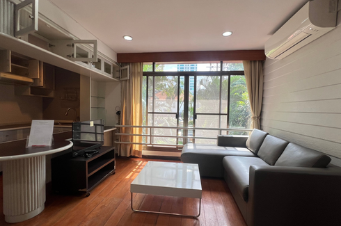 1 Bedroom Apartment for rent in Imperial Gardens Apartment, Khlong Toei Nuea, Bangkok near MRT Phetchaburi