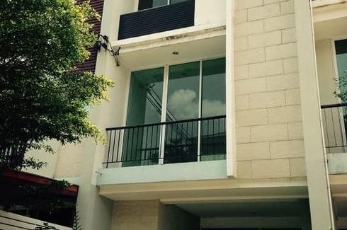 3 Bedroom Townhouse for rent in Thanapat Haus Sathorn - Narathiwas, Chong Nonsi, Bangkok