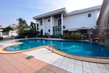 6 Bedroom House for sale in Pong, Chonburi