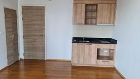 1 Bedroom Condo for sale in Hive Taksin, Khlong Ton Sai, Bangkok near BTS Wongwian Yai