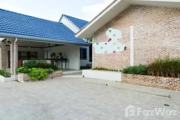 8 Bedroom House for sale in Phra Sing, Chiang Mai