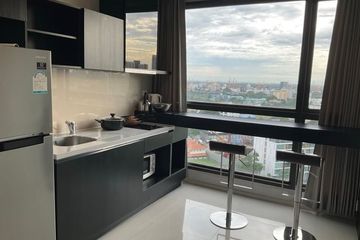 1 Bedroom Condo for sale in Rhythm Sukhumvit 44/1, Phra Khanong, Bangkok near BTS Phra Khanong