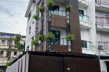 4 Bedroom Townhouse for rent in Sam Sen Nai, Bangkok near BTS Ari