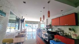 6 Bedroom Townhouse for sale in Lat Krabang, Bangkok