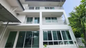 4 Bedroom House for rent in Talat Phlu, Bangkok near BTS Wutthakat