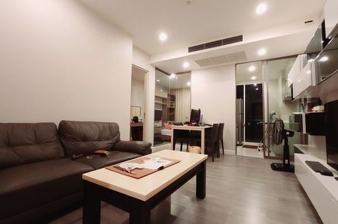 1 Bedroom Condo for sale in The Room Sathorn - TanonPun, Silom, Bangkok near BTS Surasak