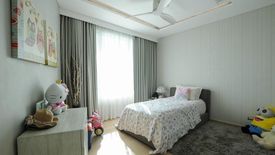 3 Bedroom Condo for Sale or Rent in Bang Lamphu Lang, Bangkok