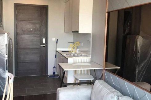 1 Bedroom Condo for sale in C Ekkamai, Khlong Tan Nuea, Bangkok near BTS Ekkamai