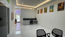 Office for rent in Thung Maha Mek, Bangkok near MRT Lumpini