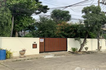 5 Bedroom House for sale in Lak Hok, Pathum Thani