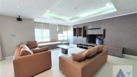 3 Bedroom Condo for rent in The Oleander, Khlong Toei Nuea, Bangkok near BTS Nana