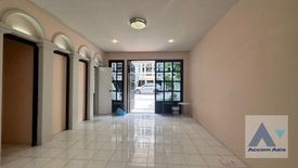 4 Bedroom Townhouse for rent in Khlong Tan, Bangkok near BTS Phrom Phong