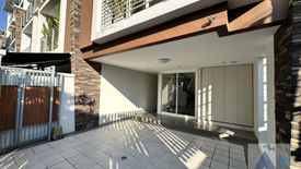 3 Bedroom Townhouse for sale in Chong Nonsi, Bangkok