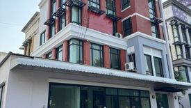 Townhouse for rent in Bang Na, Bangkok near BTS Bang Na