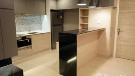 1 Bedroom Condo for rent in The Room Sukhumvit 21, Khlong Toei Nuea, Bangkok near MRT Sukhumvit