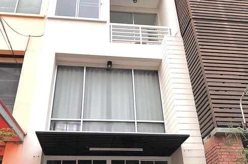 4 Bedroom Townhouse for rent in Phlapphla, Bangkok