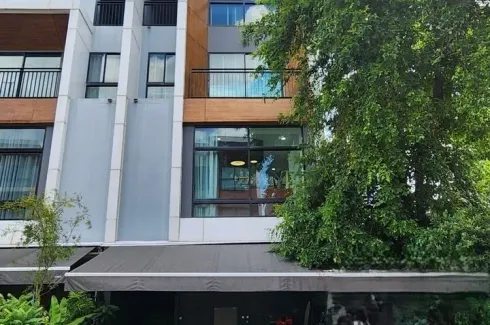 3 Bedroom Townhouse for sale in Arden Pattanakarn, Suan Luang, Bangkok near BTS On Nut