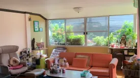 3 Bedroom Townhouse for sale in Phra Khanong Nuea, Bangkok near BTS Ekkamai