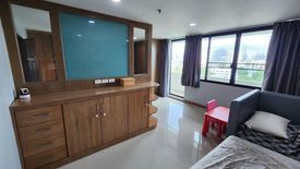 3 Bedroom Condo for sale in The Royal Navin Tower, Chong Nonsi, Bangkok near MRT Khlong Toei